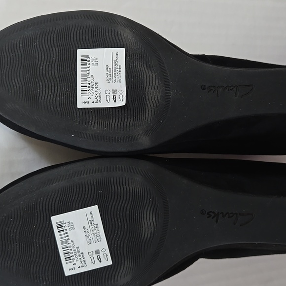 Clarks Soft Cushion Collection Black Suede Women's Heels. NEW! - Picture 8 of 9